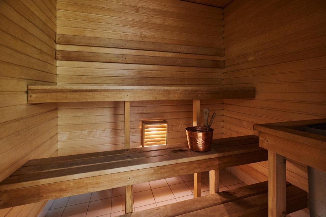 Asa Spa Hotel Kuressaare Exteriör bild