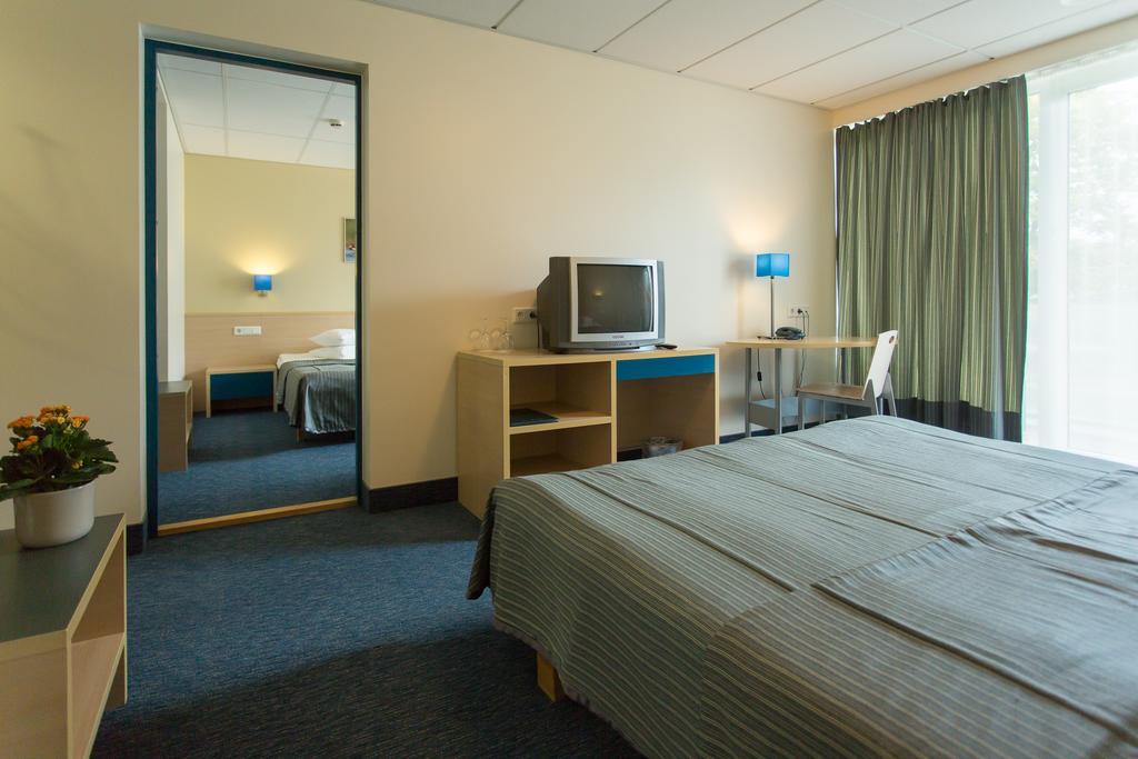 Asa Spa Hotel Kuressaare Exteriör bild