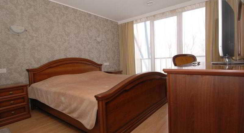 Asa Spa Hotel Kuressaare Exteriör bild