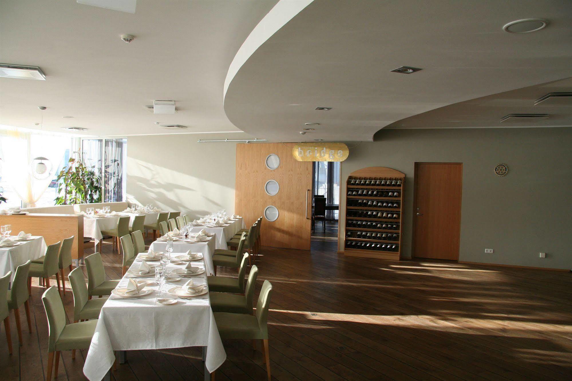 Asa Spa Hotel Kuressaare Exteriör bild